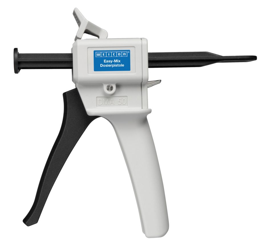WEICON Dosierpistole DMA 50 für Easy-Mix Systeme, weiß-schwarz. Langer schwarzer Kolben, schmale schwarze Düse vorn. Ergonomischer Griff zweifarbig. Grauer Hebel oben zur Entriegelung. Gerät liegt horizontal, bereit für Kleb- oder Dichtmasse.