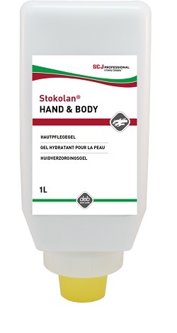 Weiße, rechteckige Kunststoffflasche mit Etikett für Stokolan HAND & BODY Hautpflegegel, 1 Liter. Etikett oben rot-grün gestreift mit SCJ PROFESSIONAL, Stokolan HAND & BODY und HAUTPFLEGEGEL. Unten gelber Spenderhals sichtbar.