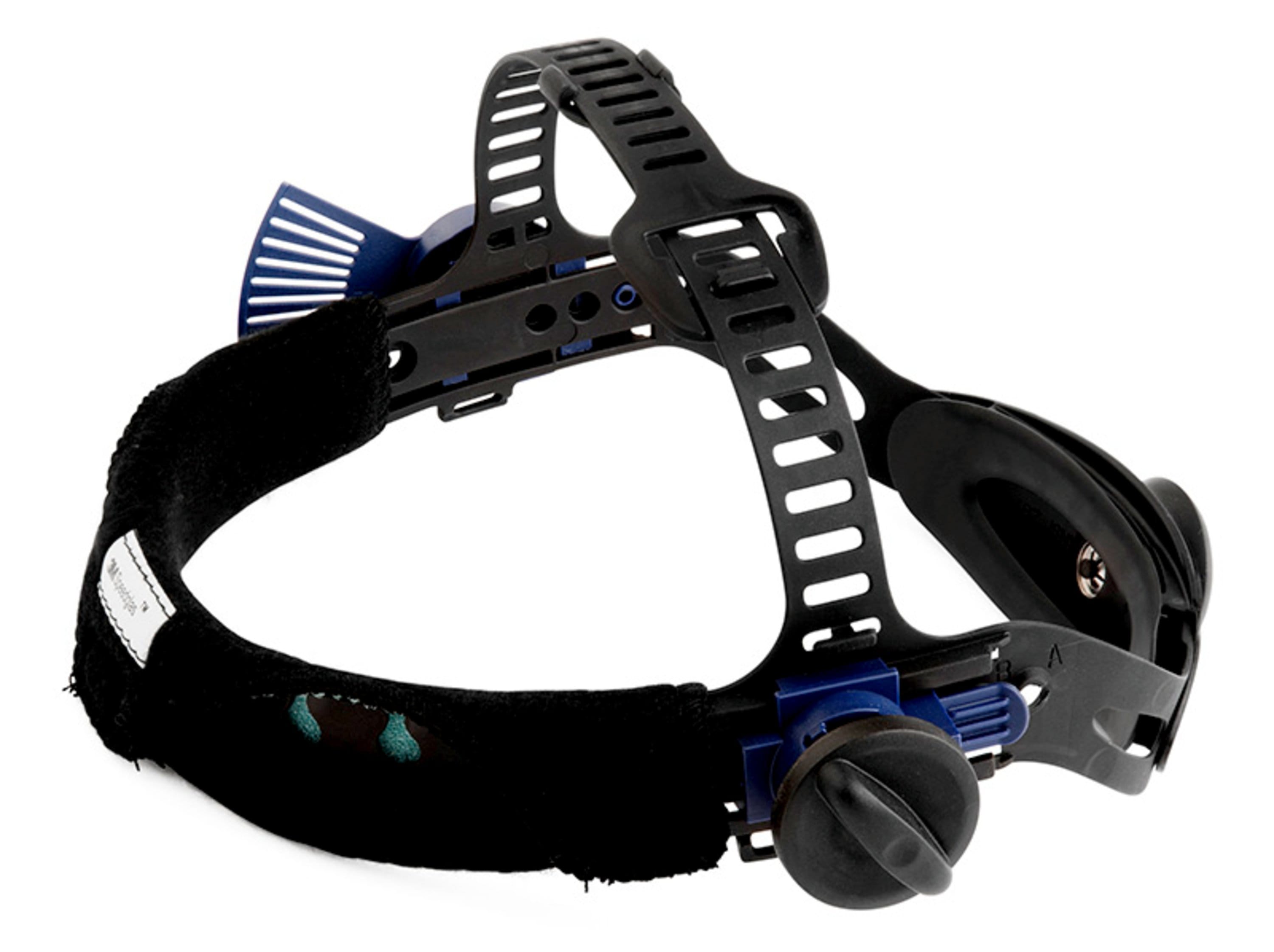Schwarzes Kopfband für Schweißmasken mit gepolstertem Stirnband und verstellbarem Kunststoffrahmen. Mit blauen Verbindungselementen, Belüftungsschlitzen und leichtgängiger Ratsche zur präzisen Größenanpassung. 3M Speedglas mit Montageset.